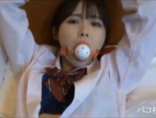 骨感妹妹有对丰满美乳〜站着玩穴给你看〜